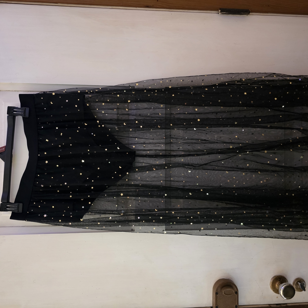 Elegant Black and Gold Maxi Skirt